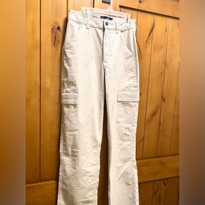white hollister pants/jeans !! (used)